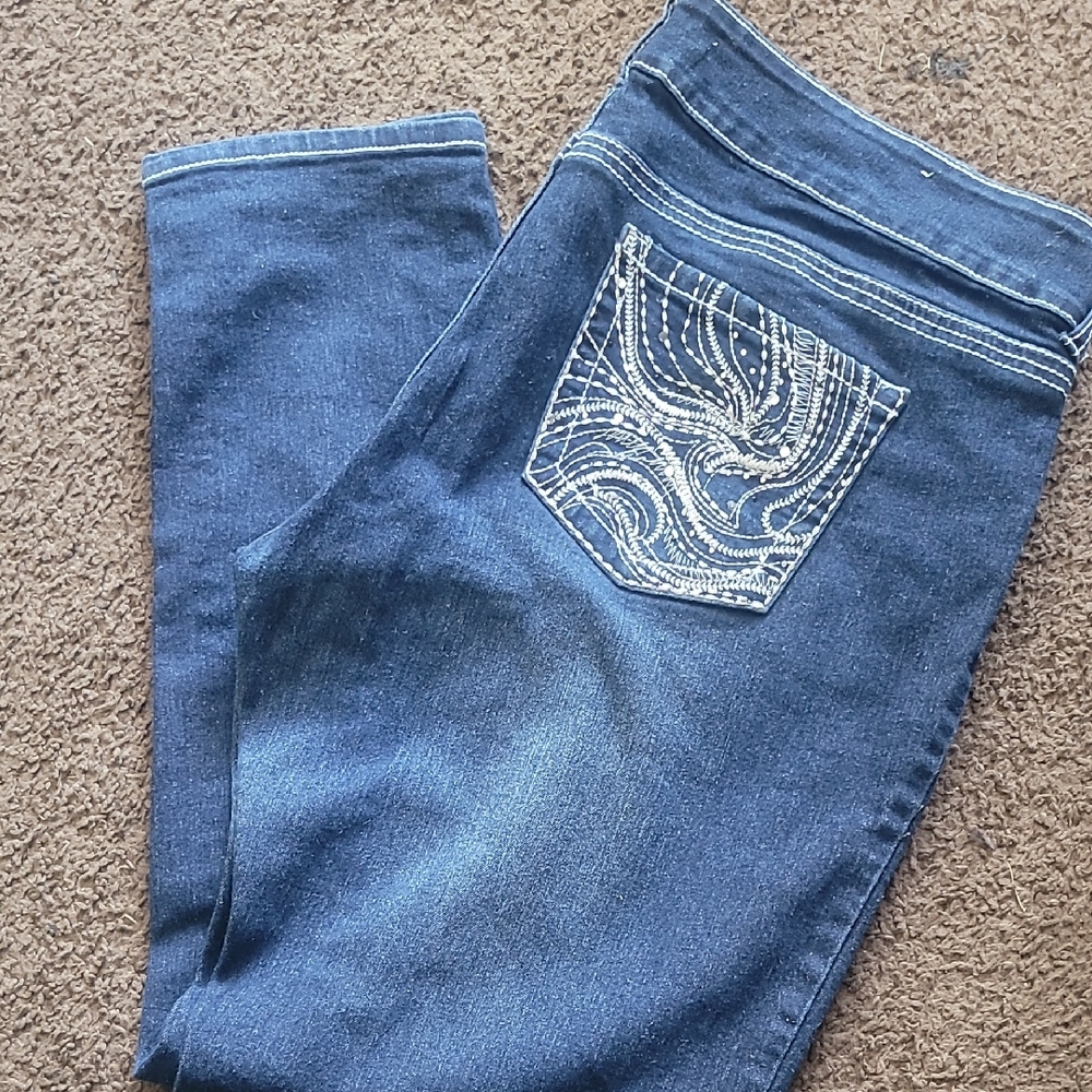 Women's Blue Jeans with Embroidered Pocket